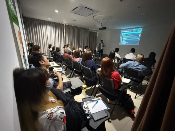 Mobirise Website Builder